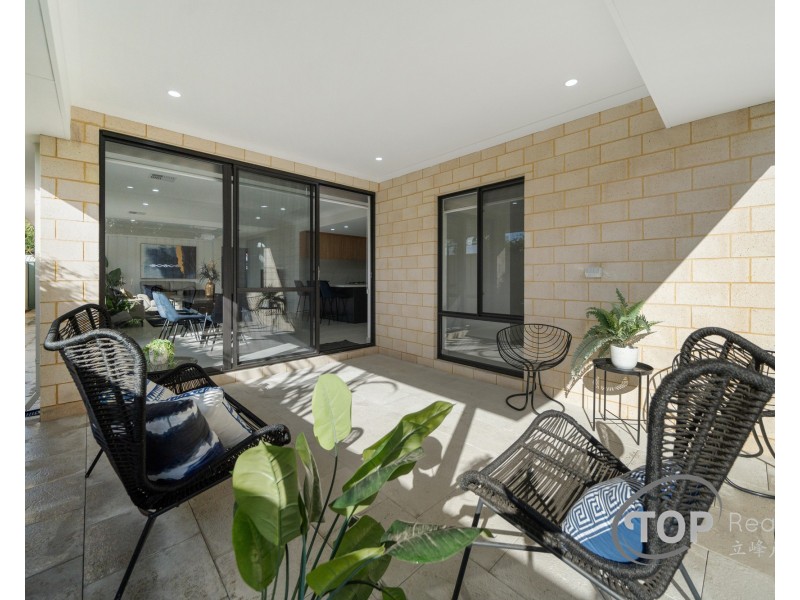 64D Corbel St, Shelley WA 6148