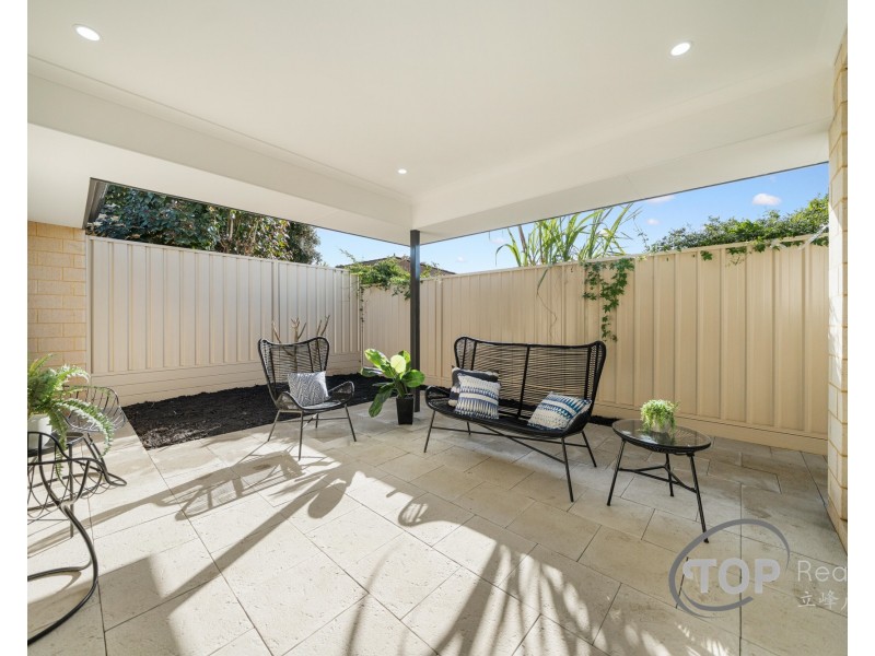 64D Corbel St, Shelley WA 6148