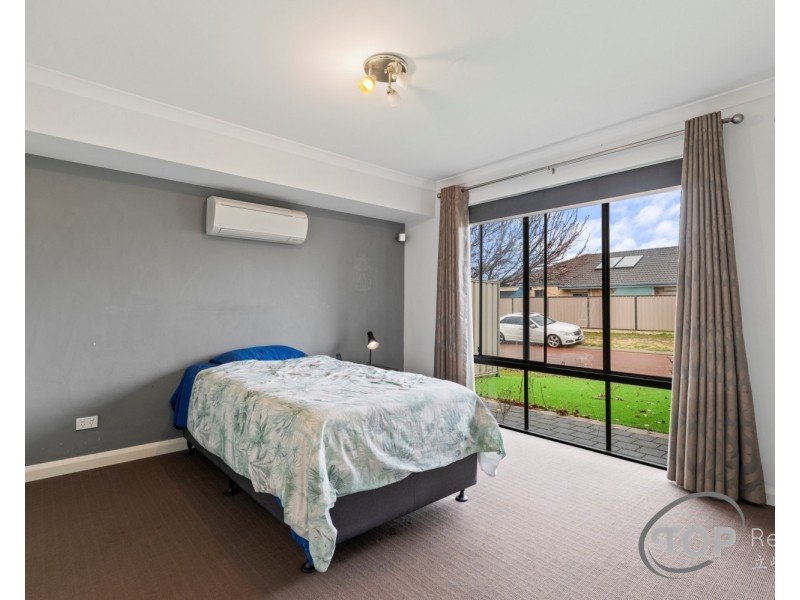 52 Warrilow Loop, Canning Vale WA 6155