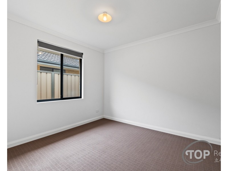 52 Warrilow Loop, Canning Vale WA 6155