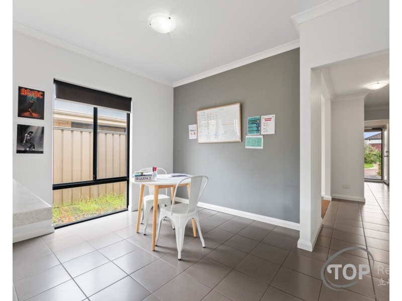52 Warrilow Loop, Canning Vale WA 6155