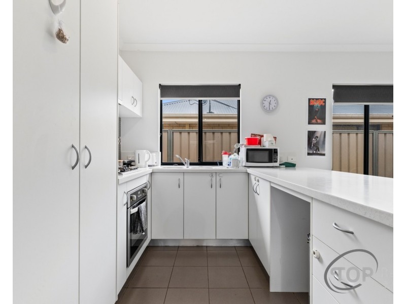 52 Warrilow Loop, Canning Vale WA 6155