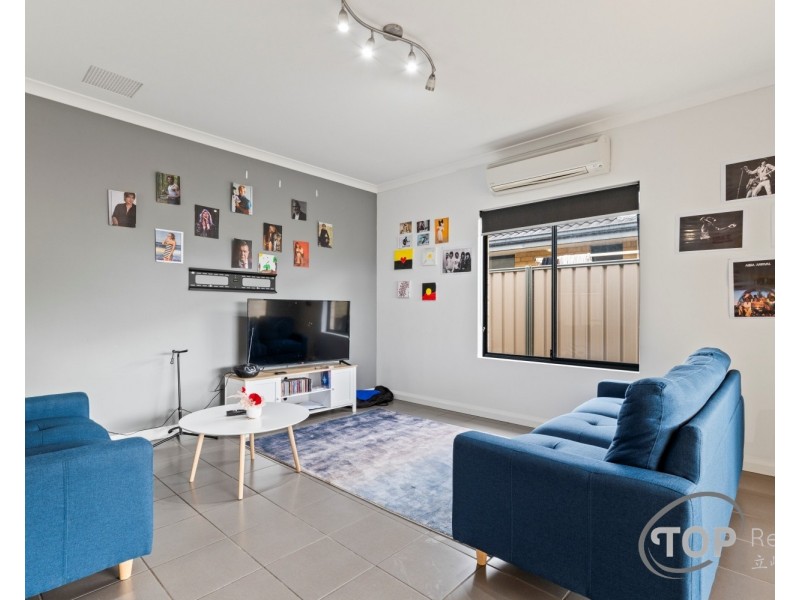 52 Warrilow Loop, Canning Vale WA 6155