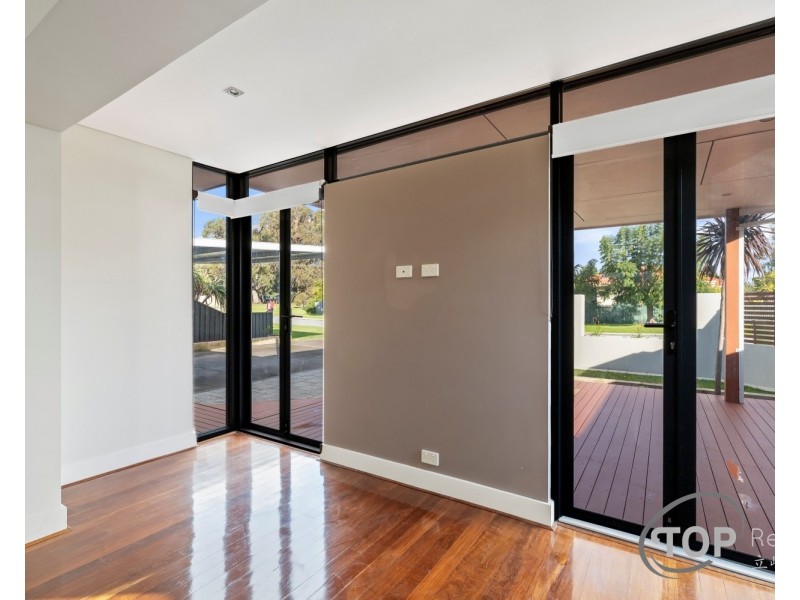 4 Kasarina Road, Riverton WA 6148
