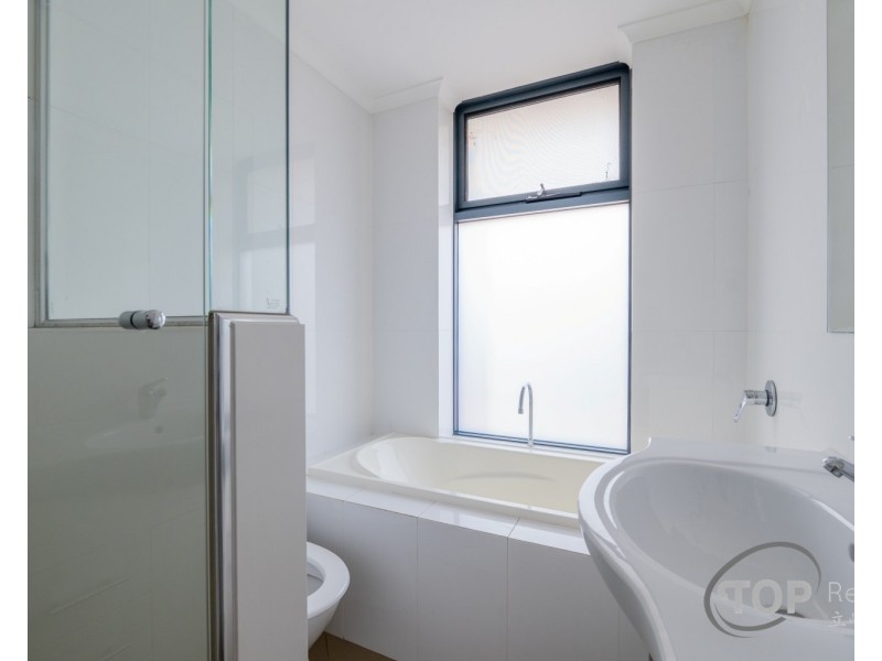 4 Kasarina Road, Riverton WA 6148