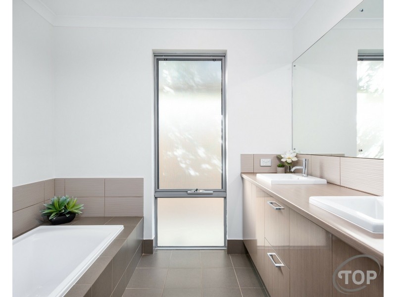 4 Marsh Way, Bull Creek WA 6149