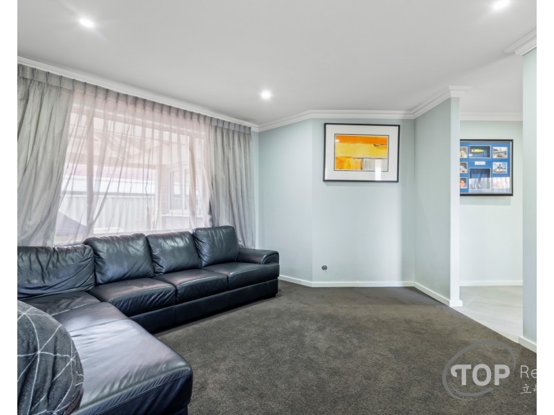 18 Sanderson Road, Bull Creek WA 6149
