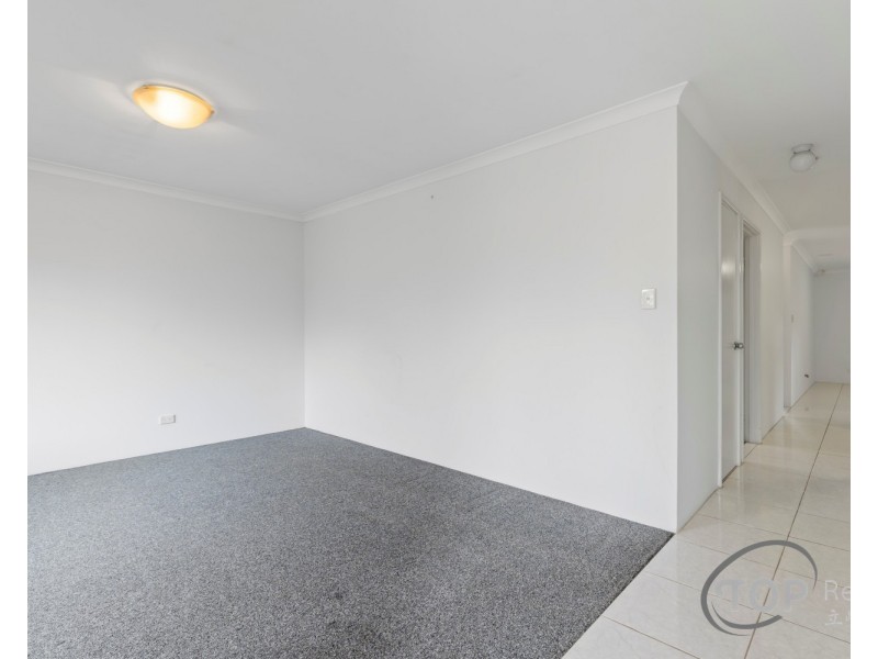 Unit 3/11-13 Herndon Close, Cannington WA 6107