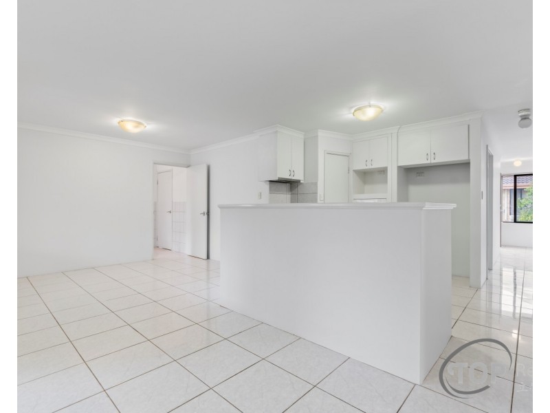 Unit 3/11-13 Herndon Close, Cannington WA 6107