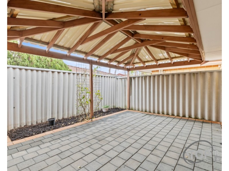 Unit 3/11-13 Herndon Close, Cannington WA 6107