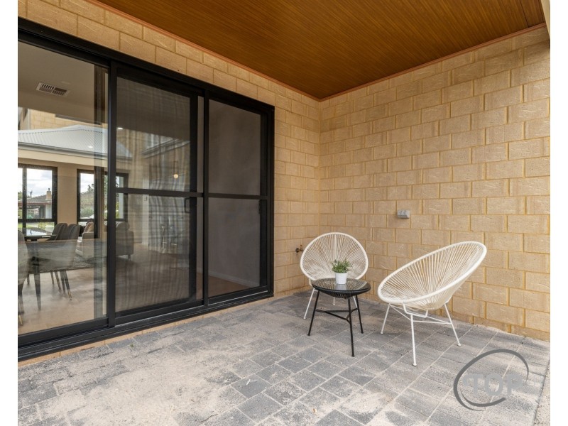 37A Mandora Way, Riverton WA 6148