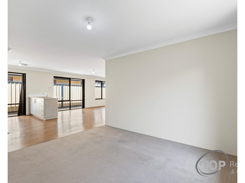 6 Sweetwater Bend, Success WA 6164