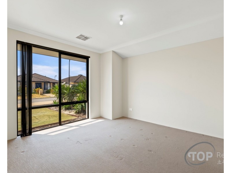 6 Sweetwater Bend, Success WA 6164