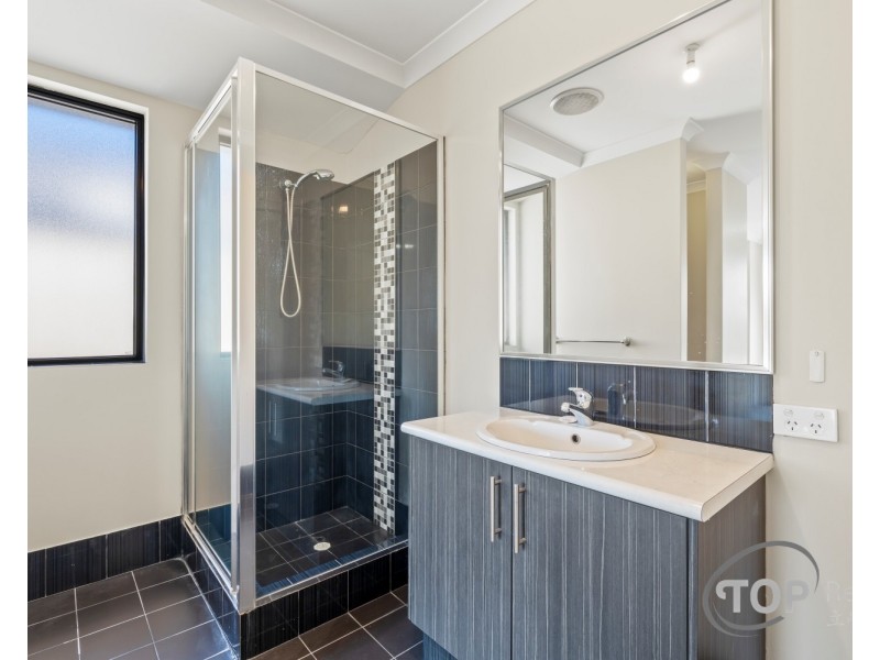 6 Sweetwater Bend, Success WA 6164