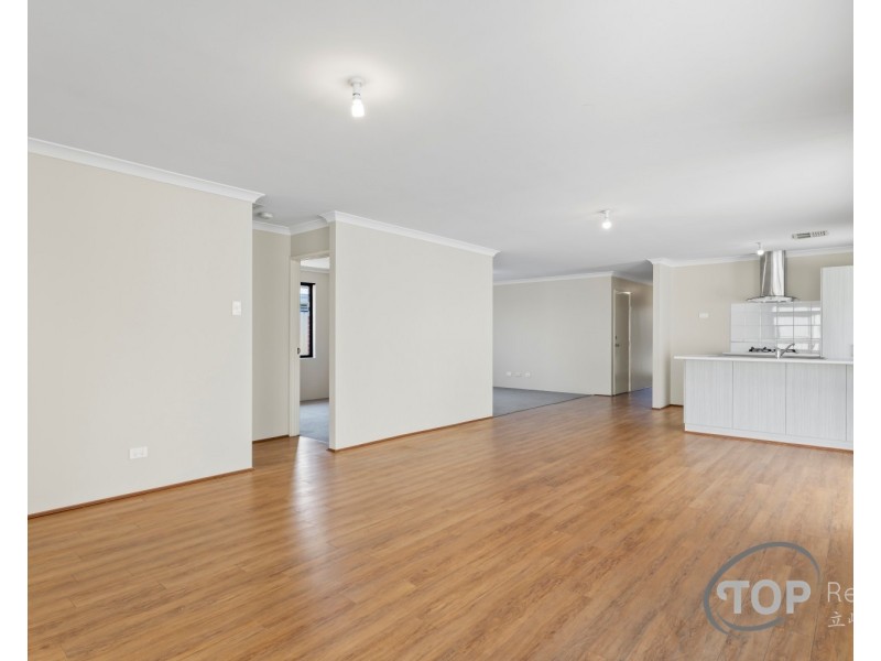 6 Sweetwater Bend, Success WA 6164