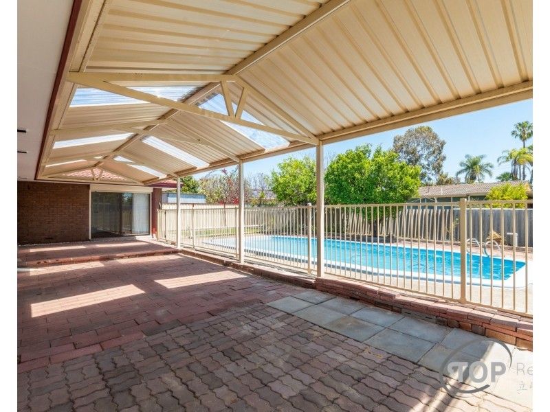 9 Anteo Court, Parkwood WA 6147