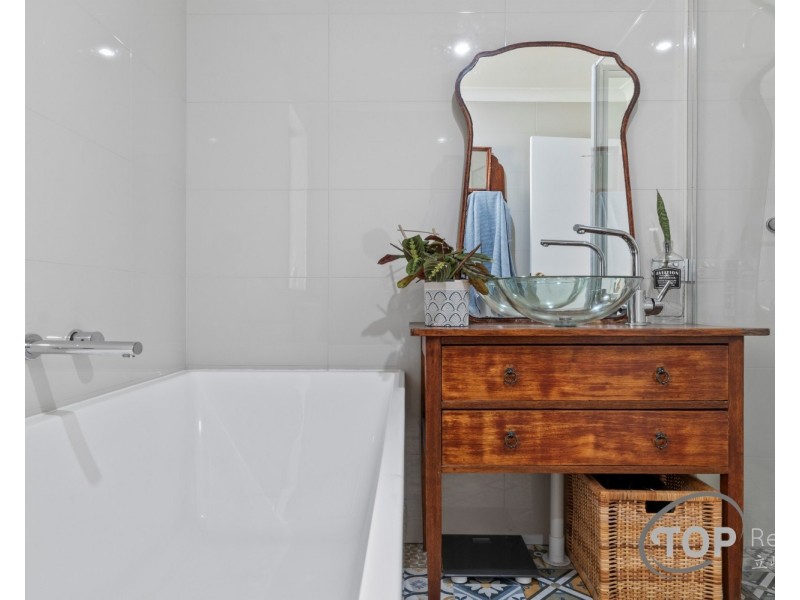 17 Meldreth Court, Willetton WA 6155