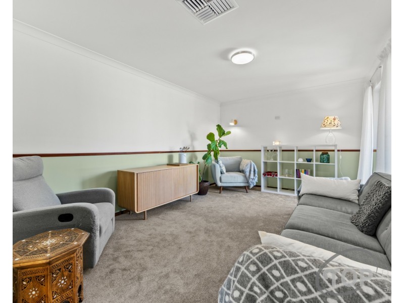 6 Carnac Close, Riverton WA 6148