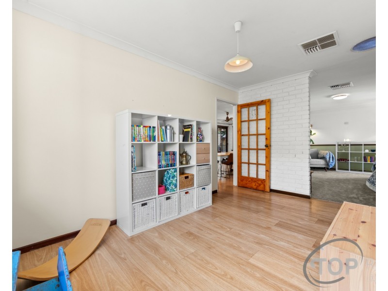 6 Carnac Close, Riverton WA 6148