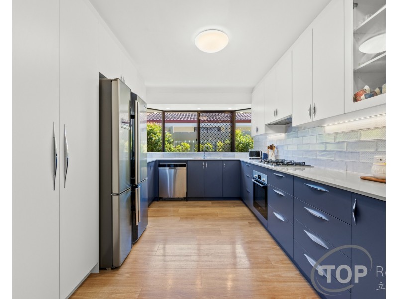 6 Carnac Close, Riverton WA 6148
