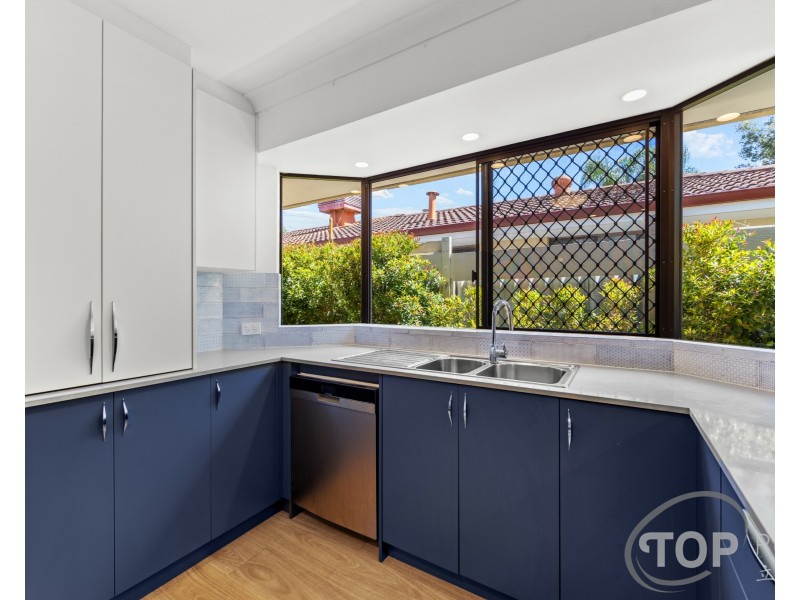 6 Carnac Close, Riverton WA 6148
