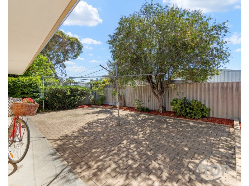 6 Carnac Close, Riverton WA 6148