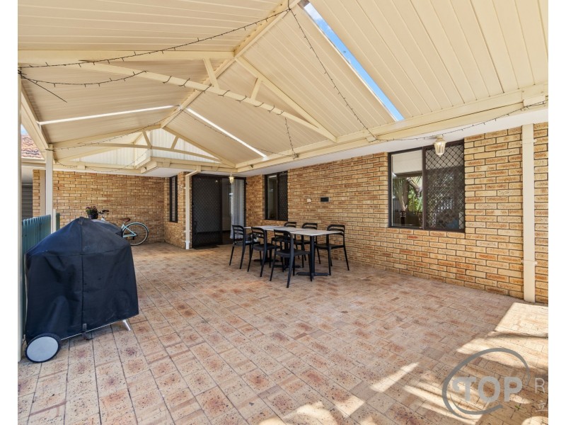 6 Carnac Close, Riverton WA 6148