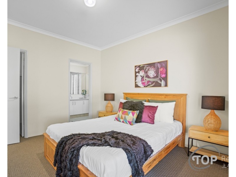 11 Gluclub Street, Riverton WA 6148