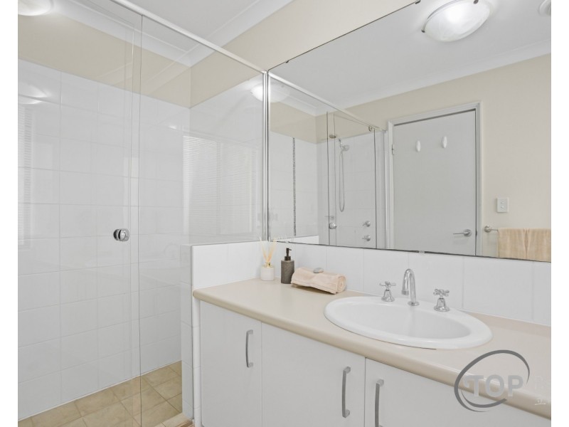 11 Gluclub Street, Riverton WA 6148