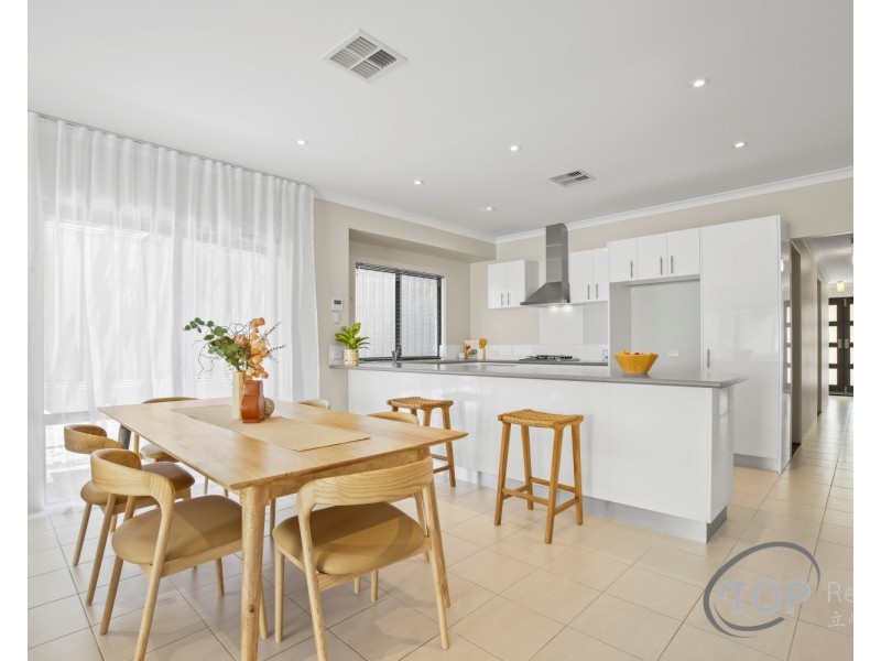 11 Gluclub Street, Riverton WA 6148