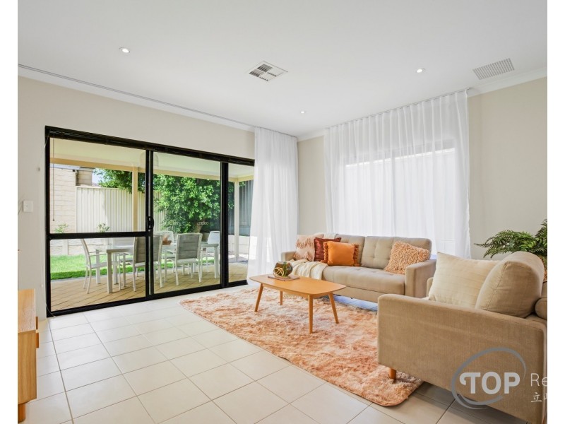 11 Gluclub Street, Riverton WA 6148