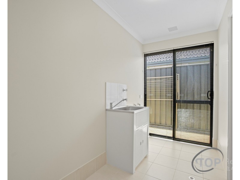 11 Gluclub Street, Riverton WA 6148