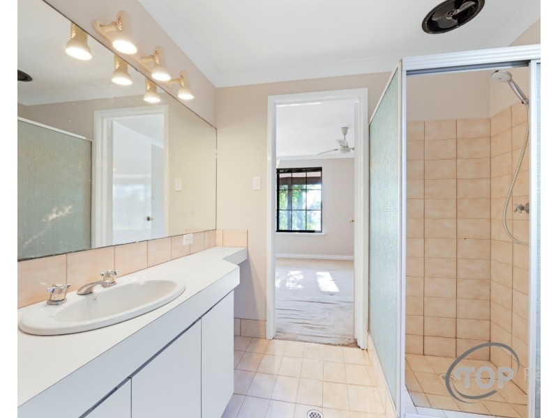 10 The Escarpment, Willetton WA 6155