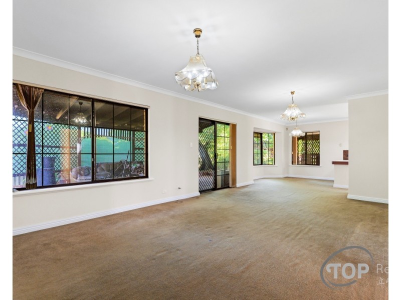 10 The Escarpment, Willetton WA 6155