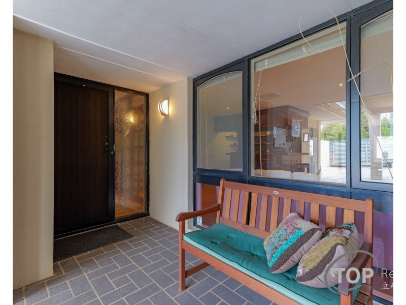 11 Eagles Walk, Willetton WA 6155