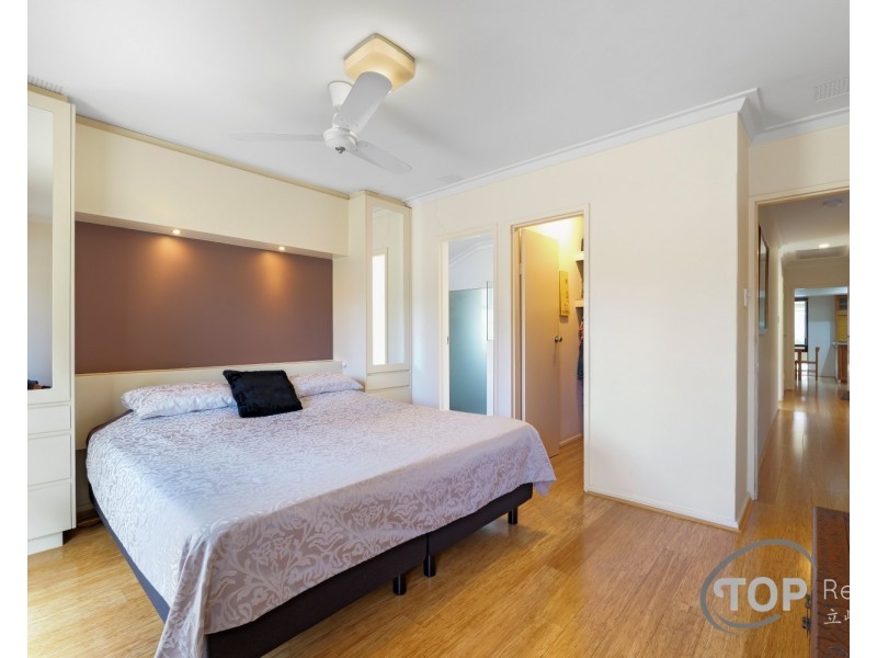 11 Eagles Walk, Willetton WA 6155