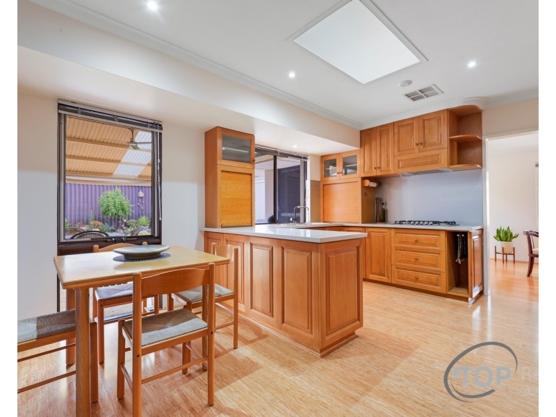 11 Eagles Walk, Willetton WA 6155