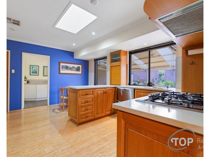 11 Eagles Walk, Willetton WA 6155