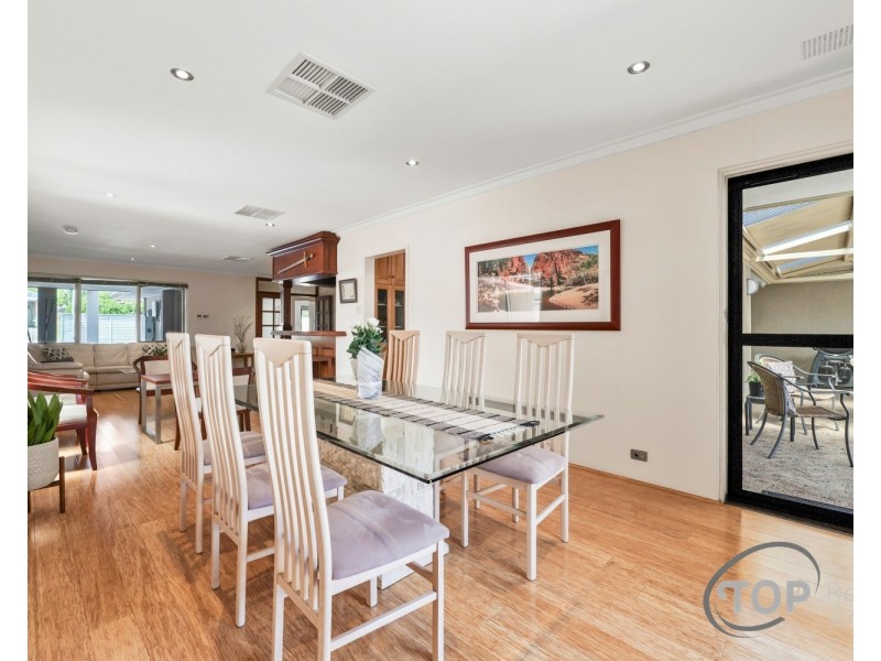 11 Eagles Walk, Willetton WA 6155
