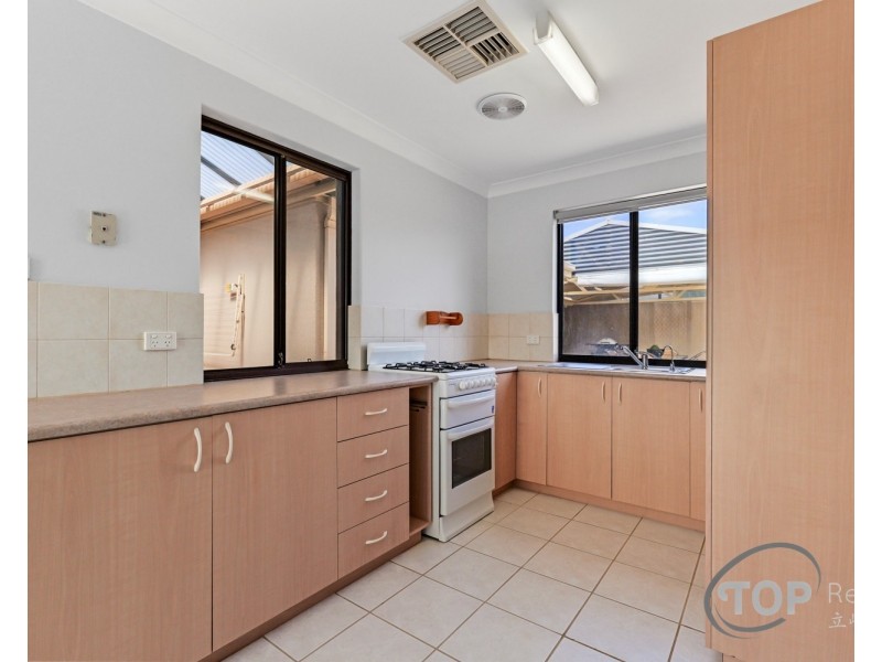11 Eagles Walk, Willetton WA 6155