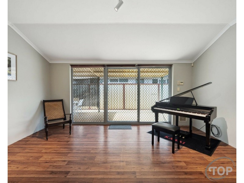 34 Furley Road, Southern River WA 6110