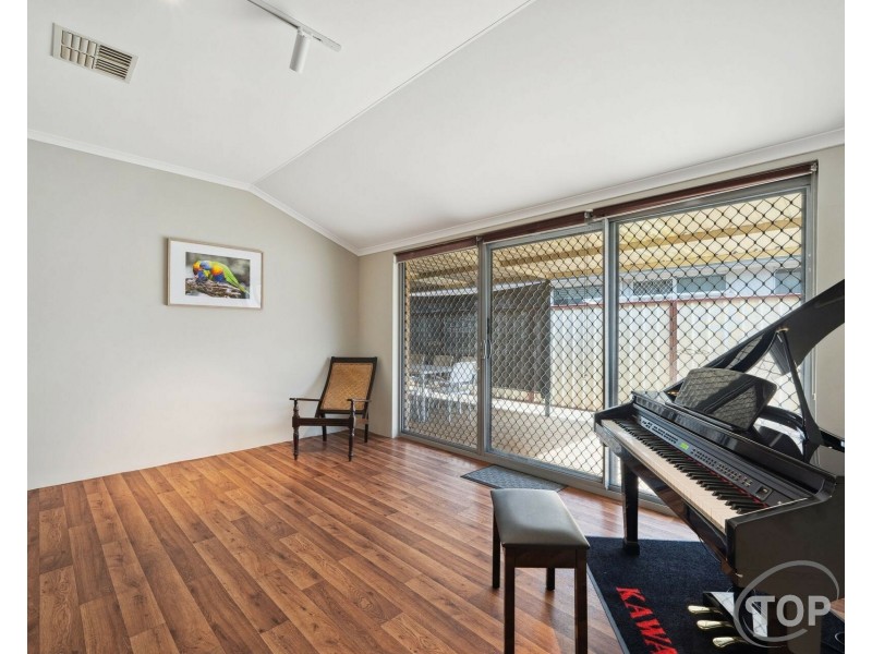 34 Furley Road, Southern River WA 6110
