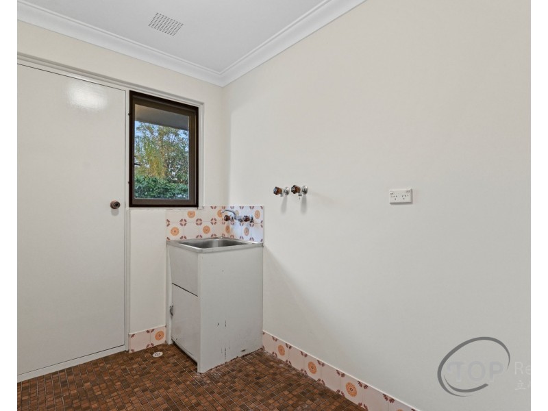 8 Illyarrie Place, Willetton WA 6155