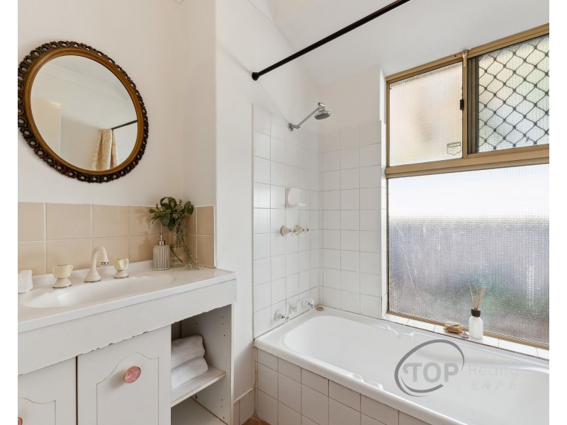 36 Williambury Drive, Yangebup WA 6164