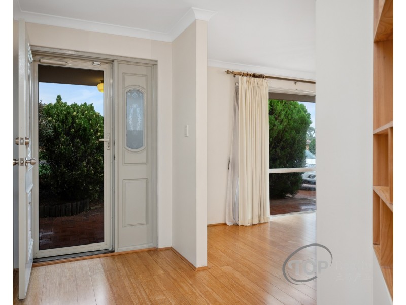 11 Hawker Close, Kardinya WA 6163
