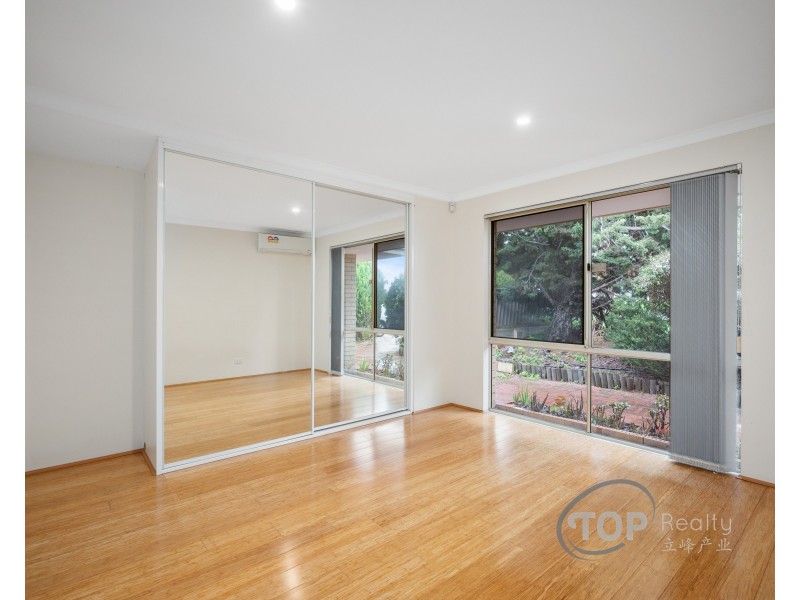 11 Hawker Close, Kardinya WA 6163