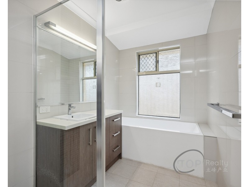 11 Hawker Close, Kardinya WA 6163
