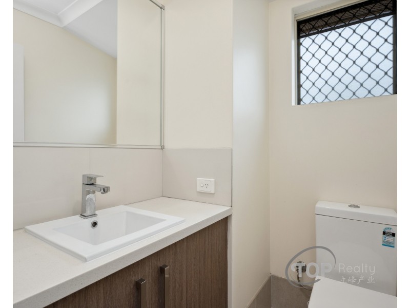 11 Hawker Close, Kardinya WA 6163