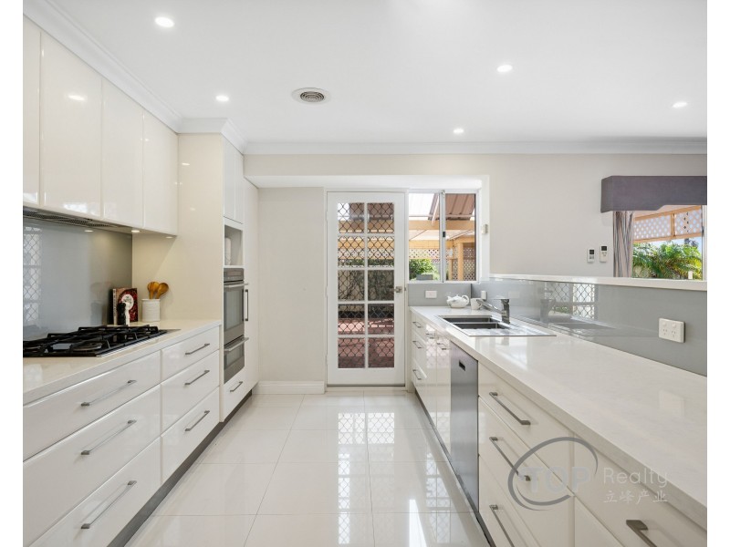 14 Sierra Chase, Leeming WA 6149