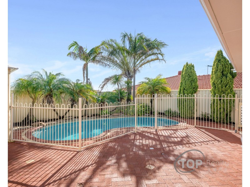 14 Sierra Chase, Leeming WA 6149